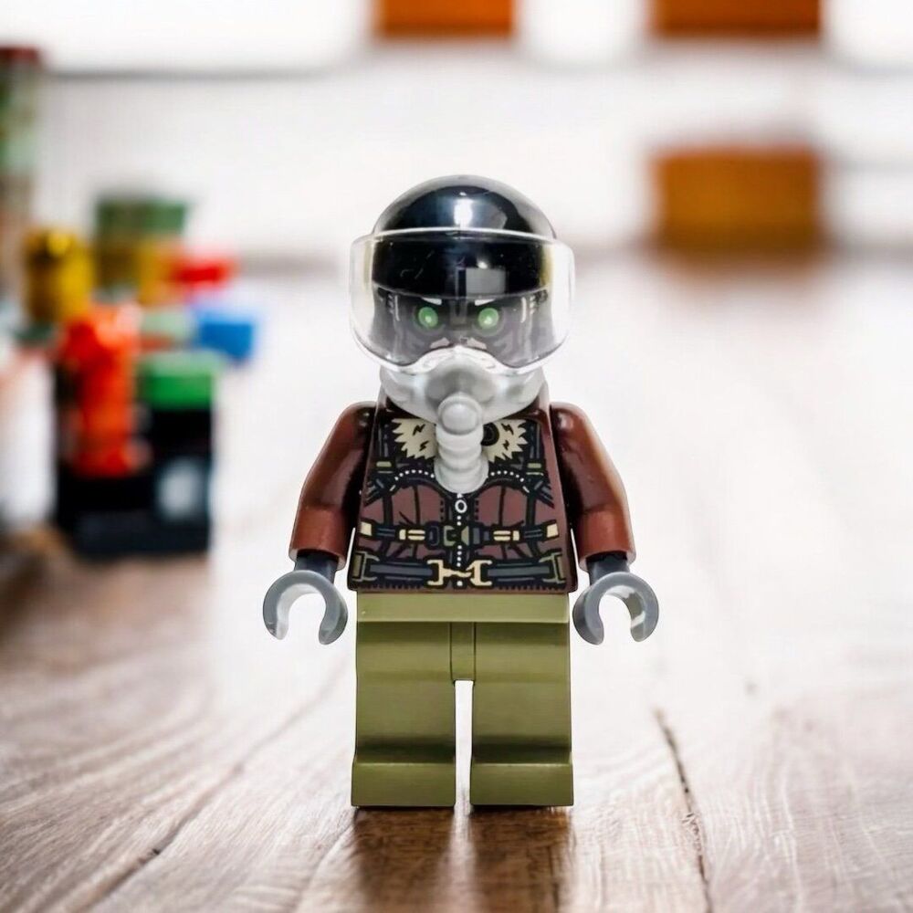 Lego Minifigure Spider-Man Vulture Bomber Jacket 76195